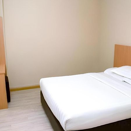 Capital O 89344 Labuan Avenue Hotel المظهر الخارجي الصورة