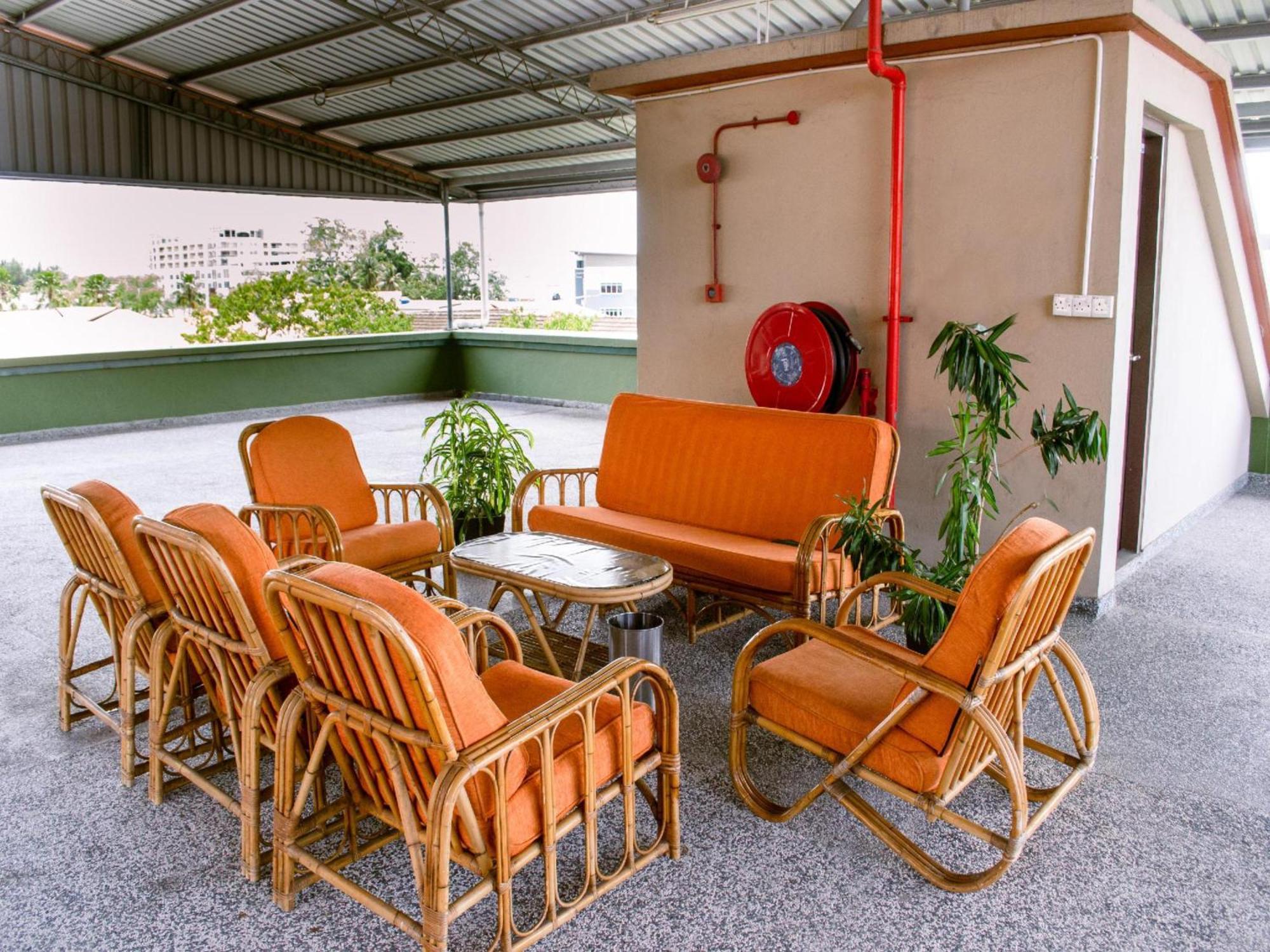 Capital O 89344 Labuan Avenue Hotel المظهر الخارجي الصورة